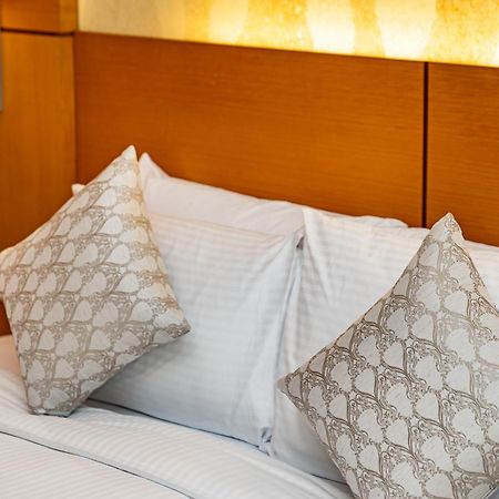 Carlton Downtown Hotel Дубай Экстерьер фото