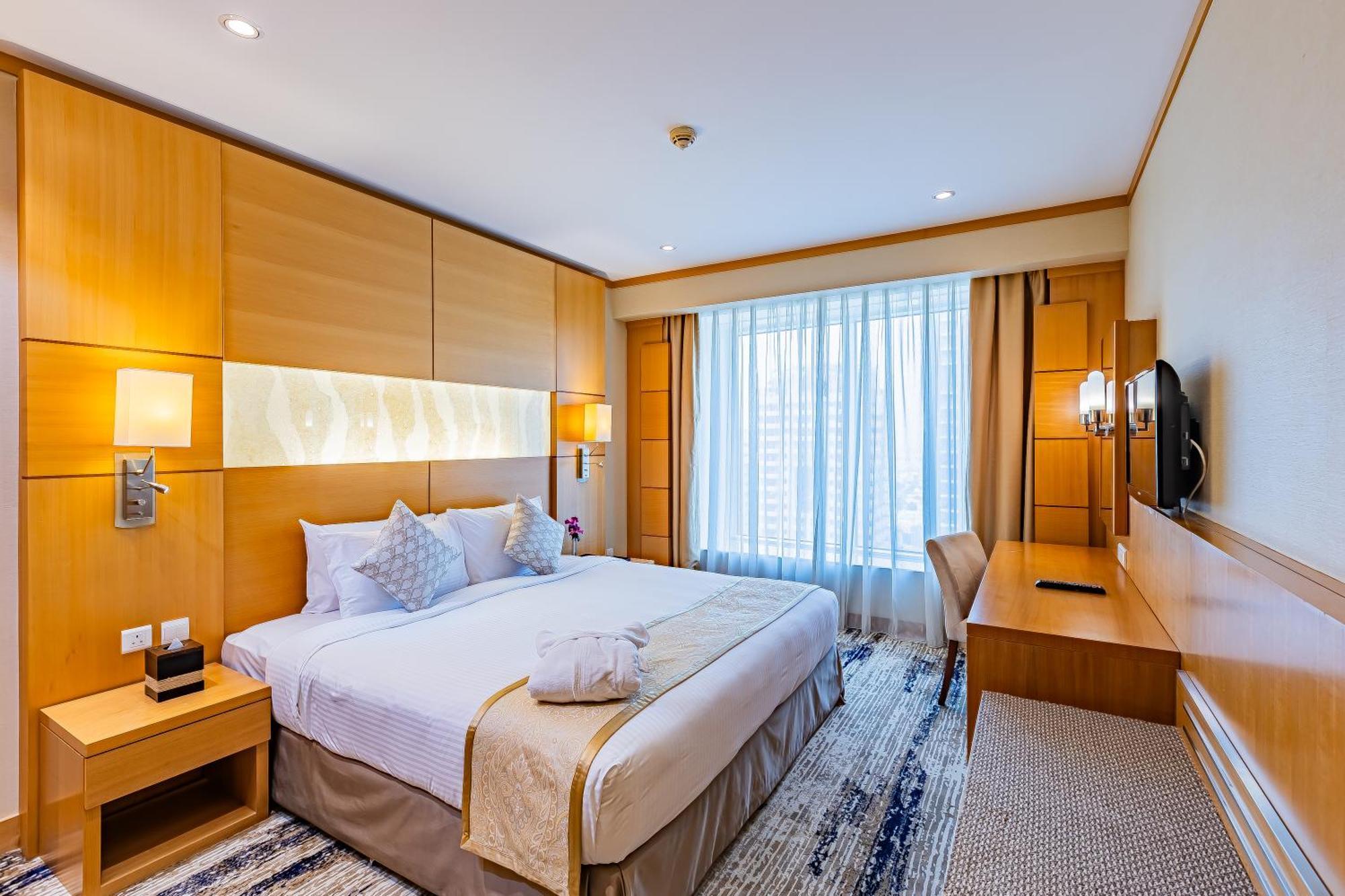 Carlton Downtown Hotel Дубай Экстерьер фото